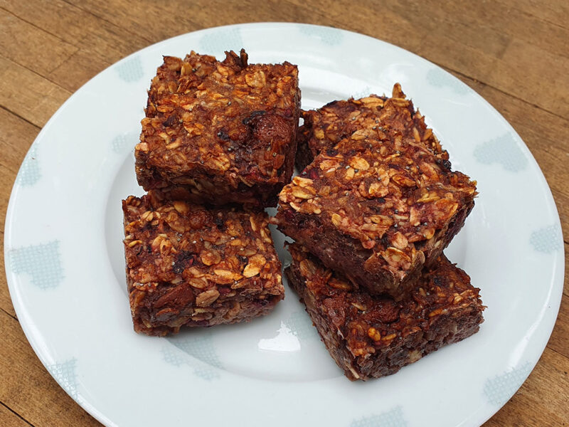 Blackberry Chocolate Oat Bars