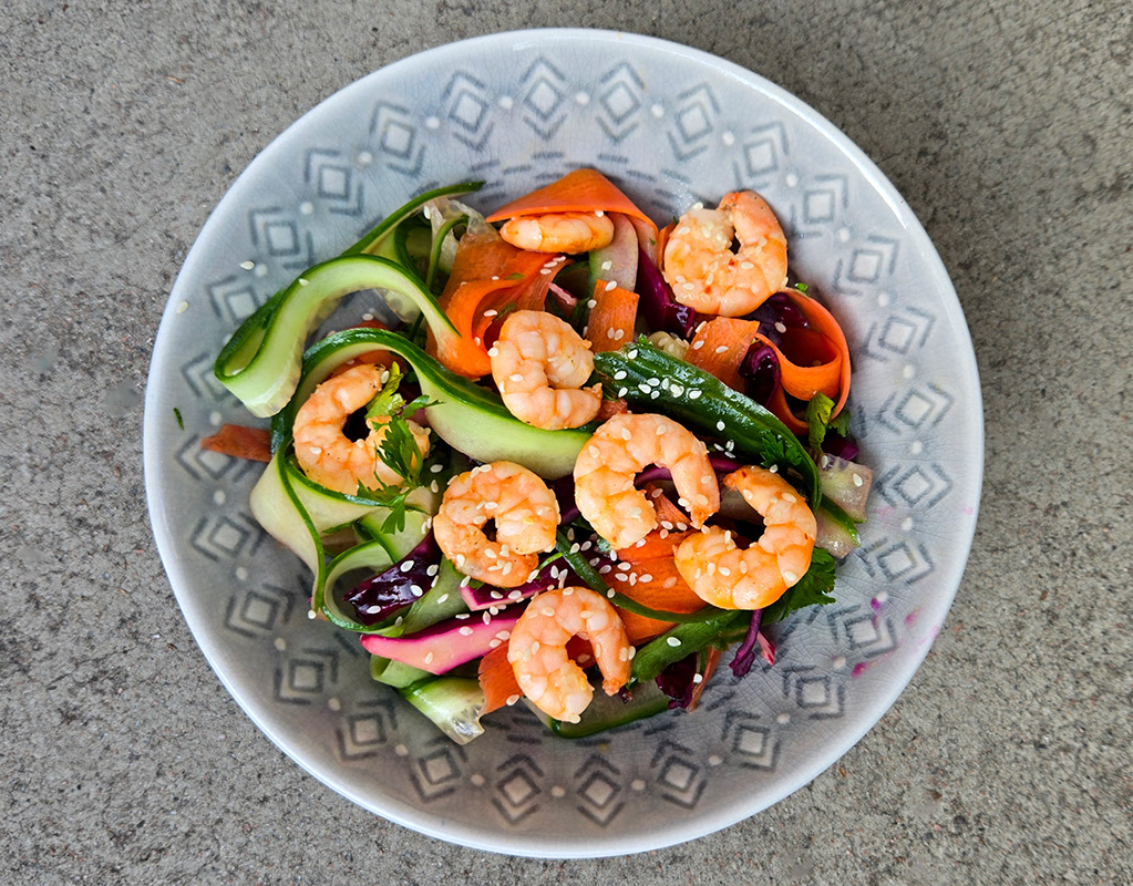 Asian-Style Prawn and Vegetable Salad