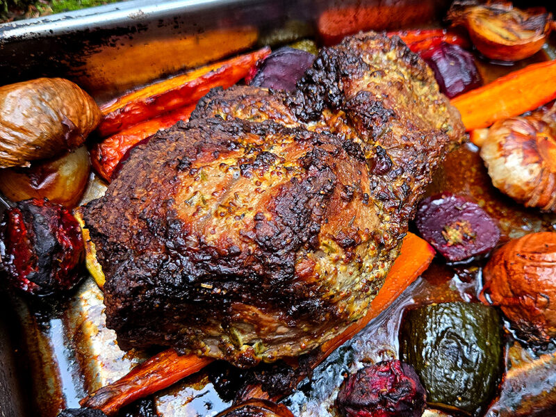 Herby Roast Beef with Roasted Vegetables