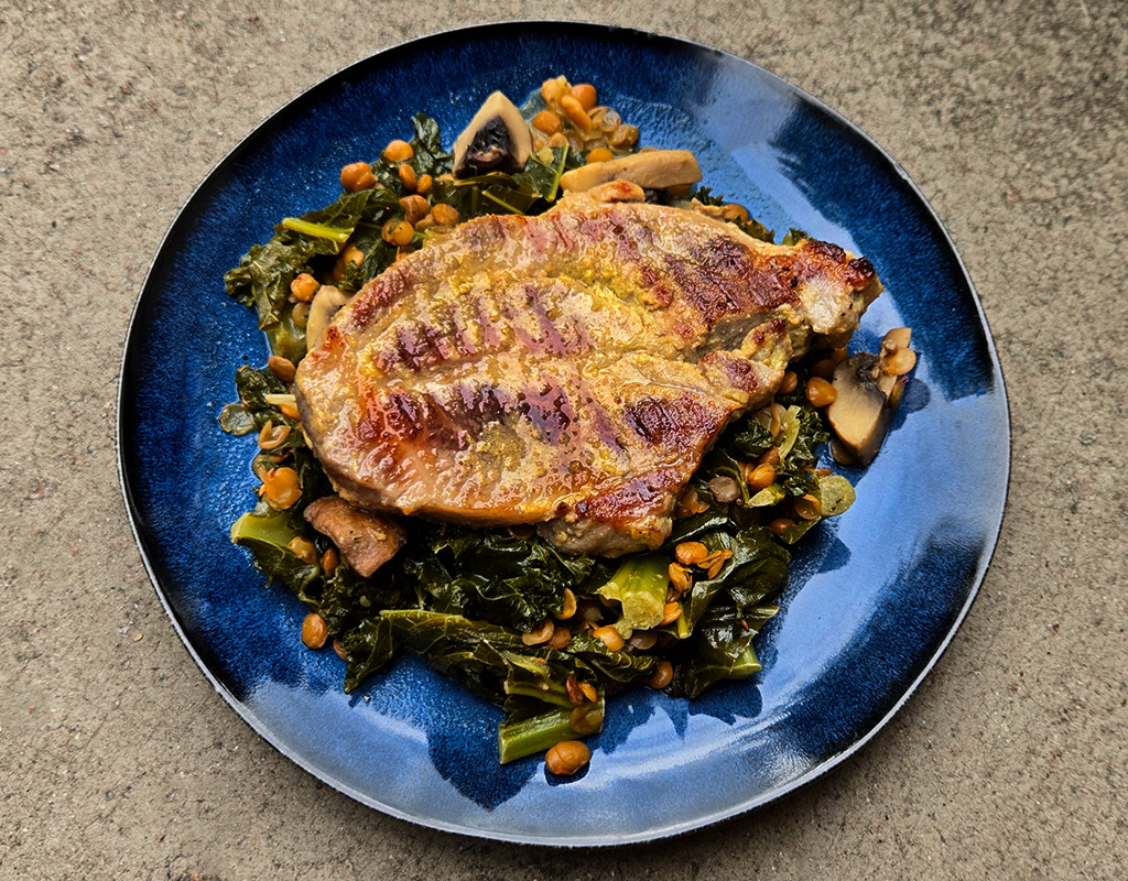 Pork Fillet with Lentils, Mushrooms and Kale