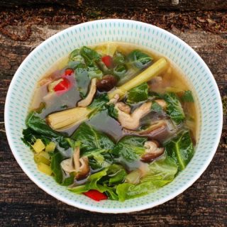 Thai shiitake soup - spicy, yummy and super healthy! Recipe on cooktogether.com  #lunch #thaisoup #shiitake #mushroomsoup #soupforthesoul #easyhealthyrecipes #tastyandhealthy #easysoup  #instafood #souprecipe #yummysoup #healthyeating #healthyanddelicious #sogood #goodforyoursoul