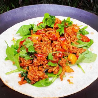 Vegan mince burrito- easy, spicy and yummy 😋😍 #veganfastfood #burrito #mexicanfood #veganmexicanfood #recipeoftheday #instafood #tastyvegan #healthydiet #glutenfree #easyhealthymeals #easylunch #veganrecipes #helthyfood #healthyeating #healthyanddelicious #veganandglutenfree #veganandhealthy #instavegan #tastygram #easymexicanrecipes